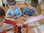 Polámal se mraveneček