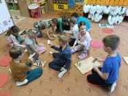 Jen si, děti, všimněte