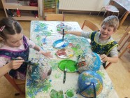 Jen si, děti, všimněte