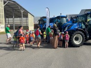 Návštěva ZD Dolní Újezd