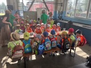 Návštěva ZD Dolní Újezd