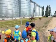 Návštěva ZD Dolní Újezd