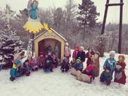 Zdobení vánočního stromečku v MŠ