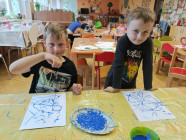 Cesta kolem světa i sportování ve školce