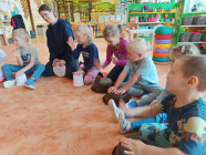 Cesta kolem světa i sportování ve školce