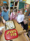 Pečení svatomartinských rohlíčků