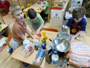 Hody, hody doprovody