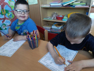 Polámal se mraveneček