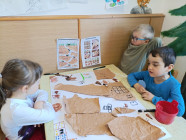 Polámal se mraveneček