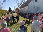 Polámal se mraveneček