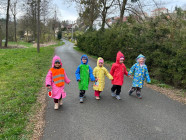 Jen si, děti, všimněte