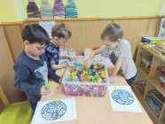 Jen si, děti, všimněte