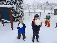 Stavíme sněhuláky a máme radost ze sněhové nadílky