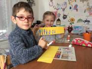 Jak nám jde vzdělávání distančně, aneb pilné jako včelky