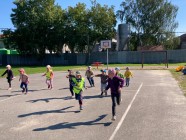 Pohybová hra na "Vlka a ovečky"