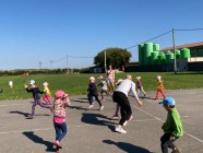 Pohybová hra na "Vlka a ovečky"