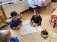 Pečení koláčů s povidly - "To je zlaté posvícení"