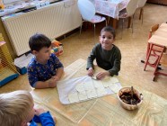 Pečení koláčů s povidly - "To je zlaté posvícení"