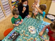 Tvoření - lampiony, kamínky