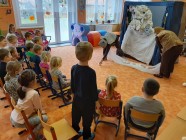 Divadlo JOJO - ,,O sněhovém nadělení"