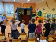 Divadlo JOJO - ,,Zvědavá pohádka"