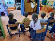 Divadlo JOJO - ,,Zvědavá pohádka"