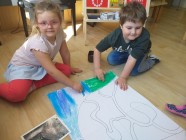 "Polámal se mraveneček..."