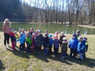 "Polámal se mraveneček..."