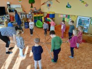 "Polámal se mraveneček..."