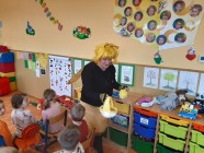 Divadlo JOJO - ,,Pohádky z rozkvetlé louky"