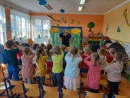 Divadlo JOJO - ,,Pohádky z rozkvetlé louky"