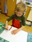 "Jen si, děti, všimněte, ... že se již předškoláci připravují k zápisu!"