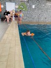 První plavecká lekce