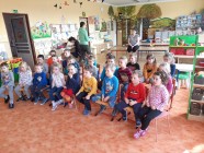 Divadlo ,,U DVOU SLUNCÍ" - ,,Jak Jeníček do města zabloudil"