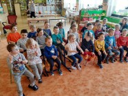 Divadlo ,,U DVOU SLUNCÍ" - ,,Jak Jeníček do města zabloudil"