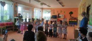 Besídka ke DNI MAMINEK