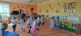 Besídka ke DNI MAMINEK