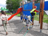 Návštěva obecního hřiště na Desné