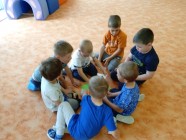 Ať jsi holka nebo kluk, udělej si si námi kruh!