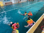 Předposlední plavecký výcvik Koťátek