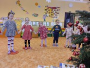 Nadělování dárečků od Ježíška