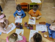 Blíží se Velikonoce a školáci se připravují do školy