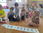 Blíží se Velikonoce a školáci se připravují do školy