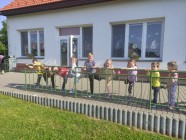 Nebezpečí kolem nás - jak se zachovat, když nám hrozí nebezpečí (týdenní téma)