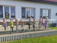 Nebezpečí kolem nás - jak se zachovat, když nám hrozí nebezpečí (týdenní téma)