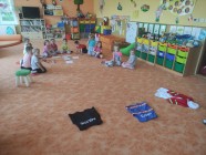 Nebezpečí kolem nás - jak se zachovat, když nám hrozí nebezpečí (týdenní téma)