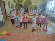 Nebezpečí kolem nás - jak se zachovat, když nám hrozí nebezpečí (týdenní téma)