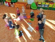 Vyletěl si pyšný drak