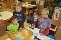 Podzim ve školce- pečení duchů a vycházka