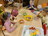 Šel zahradník do zahrady